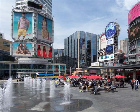 Beautiful photos of Yonge-Dundas Square in Toronto | BOOMSbeat