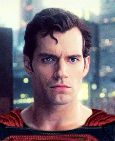 ‘Justice League’: Image Of Henry Cavill As Superman With Iconic Curl ...