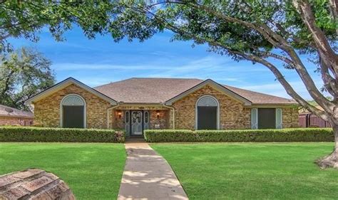 Hurst, TX Real Estate - Hurst Homes for Sale | realtor.com®