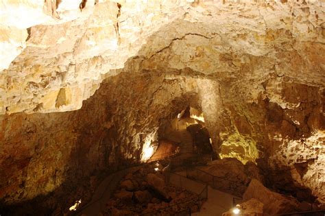 Grand Canyon Caverns Suite