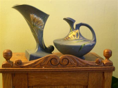Tips for Collecting Roseville Pottery | HubPages