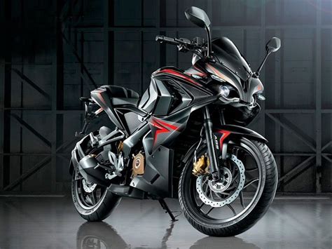 2016 Bajaj Pulsar RS200 Demon Black Is Probably the Best-Looking 200cc ...