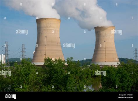 Three mile island towers hi-res stock photography and images - Alamy