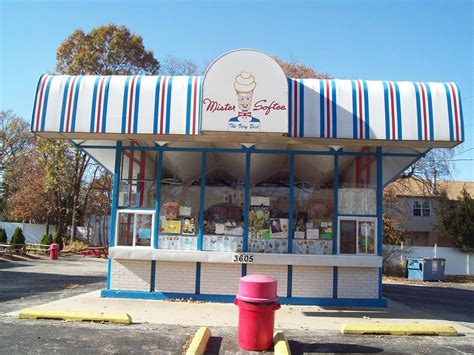 Mister Softee Drive-In Front | Mister Softee Ice Cream stand… | Flickr