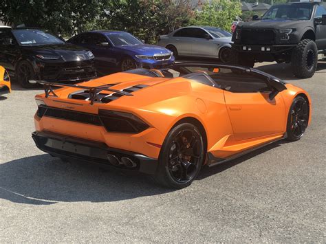 2019 Lamborghini Huracan Spyder LP580-2 - Exotic Car Dealership Toronto