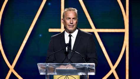 Fans Say Kevin Costner Is a "Beautiful Man" After He Shares Incredible ...