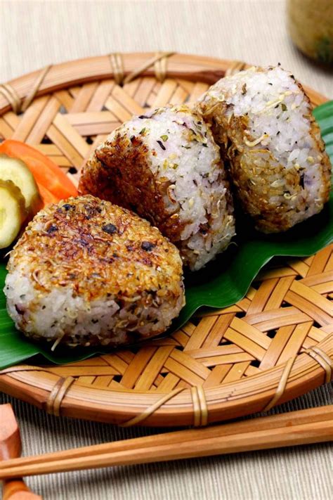 12 Best Onigiri Fillings (Popular Fillings for Japanese Rice Balls) - IzzyCooking