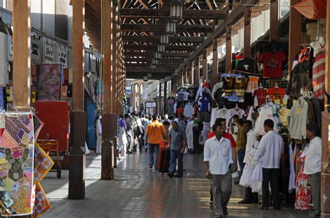 Souk Bur Dubai (2) | Dubai Creek | Pictures | United Arab Emirates in ...