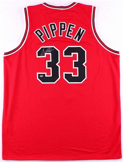 Scottie Pippen Signed Bulls Jersey - Sports Jersey (#1750693) - HD Wallpaper & Backgrounds Download