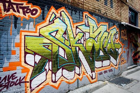 Grafiti New Most: Graffiti Tags, Art in the Artist's Identity