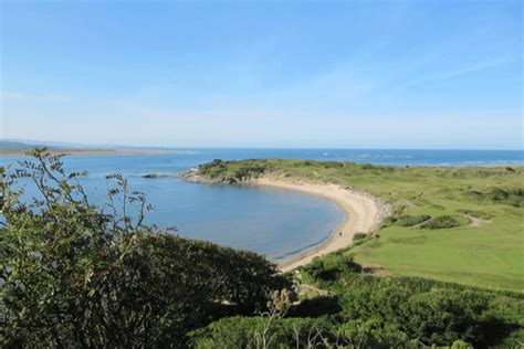 Best Golf Courses in North Wales - Menai Holidays