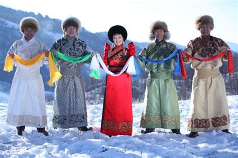 Oriental Lunar New Year - White Moon Celebration Ceremony - Travel Gobi Mongolia