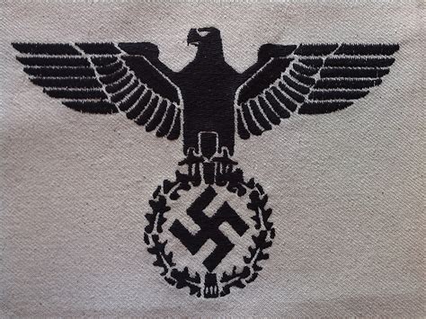 germanmilitariaww2: REICHSADLER NAZI EAGLE SWASTIKA INSIGNIA TABLECLOTH DOILY GERMAN WW2 PRICE $199