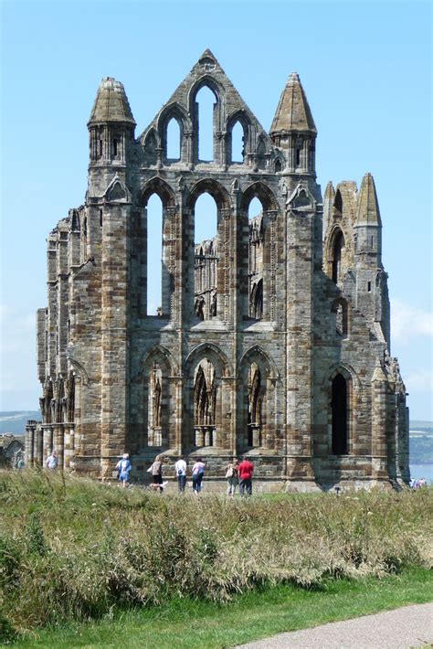 Whitby Abbey | Whitby Abbey Taken on a beautiful clear and s… | Flickr