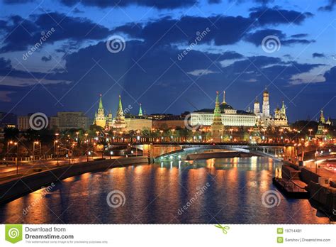 The Moscow Kremlin at Night Stock Image - Image of famous, grand: 19714481