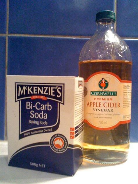Urinary Tract Infection (UTI) home remedy - 2 tablespoons of apple cider vinegar + 1 teaspoon of ...