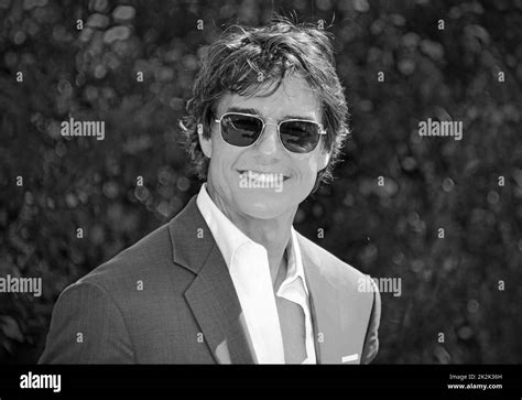 Tom cruise sunglasses 2022 hi-res stock photography and images - Alamy