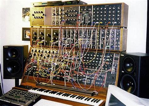 The Official Moog Synthesizer Appreciation Page | Moog synthesizer ...