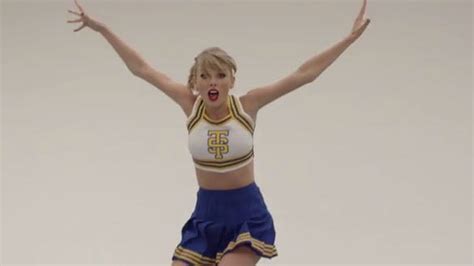 taylor-swift-shares-outtakes-from-shake-it-off-video