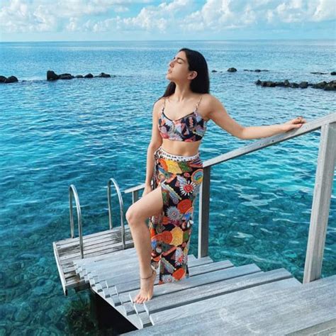 Sara Ali Khan’s pics from her Maldives vacation are breathtaking