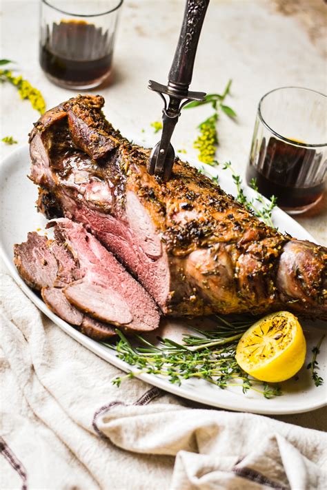 Rosemary Garlic Roasted Lamb - UncomplicatedChef