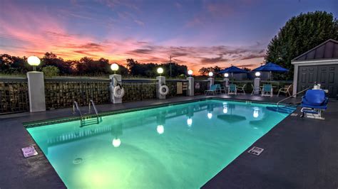 Hotel Amenities - Hampton Inn Tullahoma