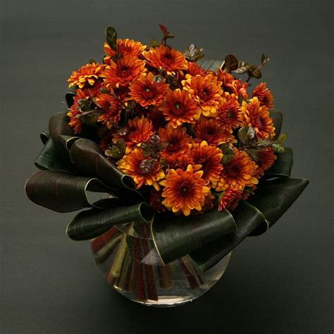 Mum Bouquet | Mum bouquet, Orange bouquets, Flora flowers