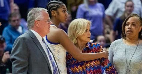 WATCH: LSU coach Kim Mulkey ejected after heated exchange with official