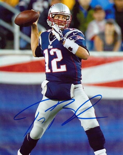 Tom Brady Autograph Signing 2024 - Tomi Agnesse