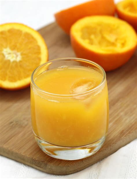 Orange Juice with Pulp - Pulpy Juice of Fresh and Natural Oranges