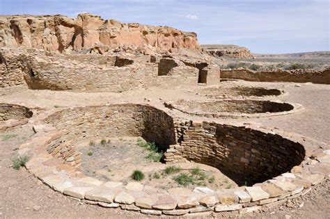 Pueblo Bonito Ruins, Chaco Canyon, New Mexico (USA) Stock Photo - Image ...