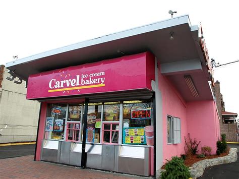 Carvel Ice Cream Store, Edenwald, Bronx NYC - a photo on Flickriver