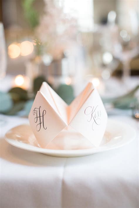 5 Unique Wedding Place Card Ideas