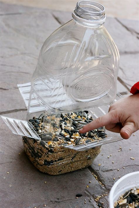 Sparklinbecks: DIY bird feeder | Homemade bird feeders, Bird feeders for kids to make, Diy bird ...