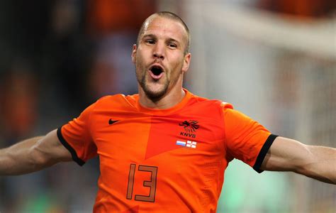 Ron Vlaar - Oranje WK 2014 | Ron vlaar, Premier league soccer, Free agent