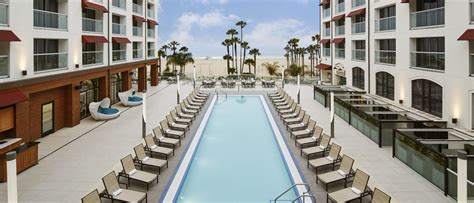 Santa Monica Luxury Hotels On The Beach | Loews Santa Monica Hotel