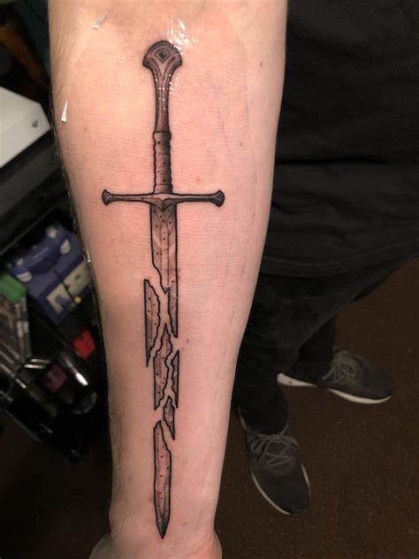 Top 70+ anduril sword tattoo - in.coedo.com.vn