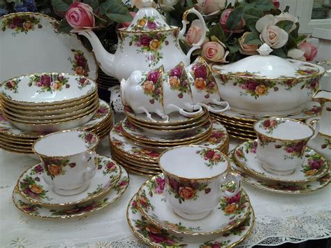 old country roses royal albert | ... English Garden: Royal Albert Old Country Roses Dinner Set ...