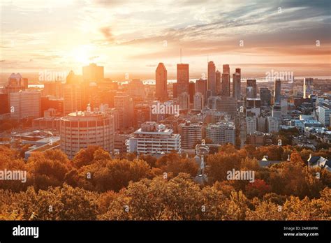 Montreal sunrise city skyline with skyscraper in Canada Stock Photo - Alamy