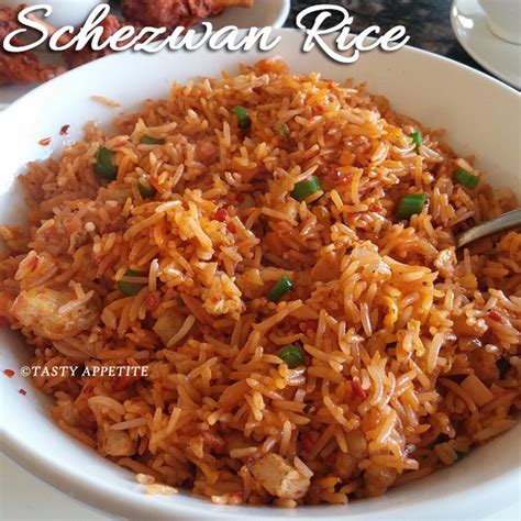 Schezwan Chicken Fried Rice / Schezwan Fried Rice Recipe / Schezwan Recipes