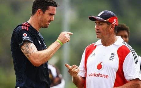 Graham Gooch stands down as Essex batting coach to concentrate on England