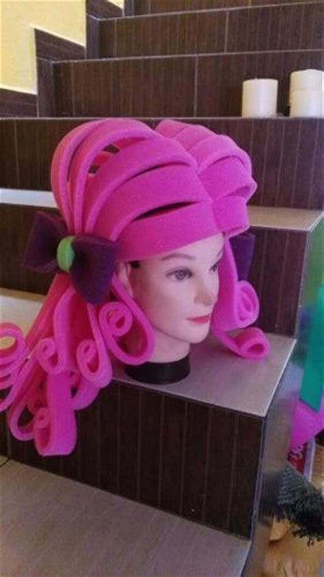 Hat Crafts, Diy And Crafts, Minions Coloring Pages, Foam Wigs, Diy Wig ...