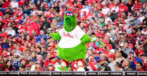 Phillies In Legal Battle Over Ownership Rights To Beloved Phillie Phanatic - CBS Philadelphia