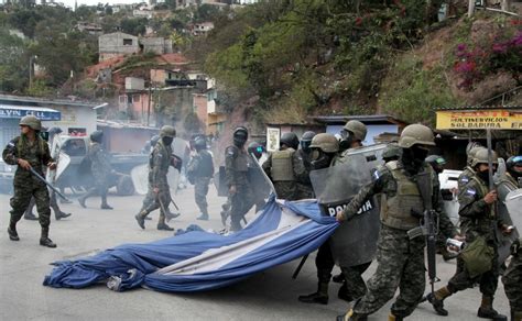 One killed in Honduras protests against re-election of President Juan Orlando Hernandez - Photos ...