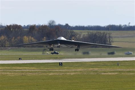 B-2 Spirit stealth bomber will fly again after six-month "pause" - Air Data News