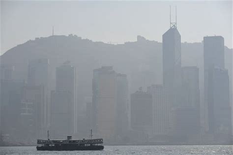 Hong Kong air pollution equals record high