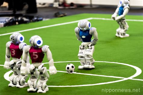 Humanoid robots show off their skills during RoboCup soccer | Nippon ...