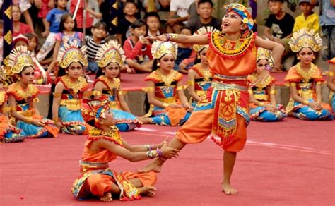 √ Mengenal Tari Janger: Unsur Seni Budaya Bali yang Eksotis!