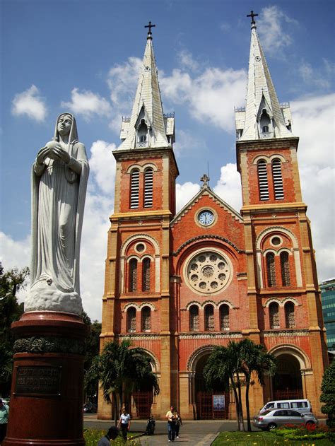 Asisbiz Vietnam Ho Chi Minh City Saigon Notre Dame Cathedral ...