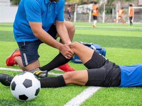 7 Ejercicios de fortalecimiento para prevenir lesiones en el fútbol ...